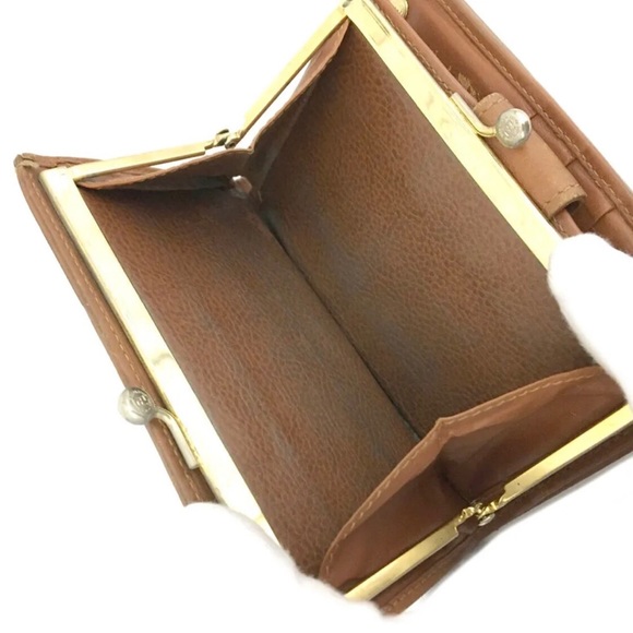 Vintage FENDI Wallet - Picture 7 of 7